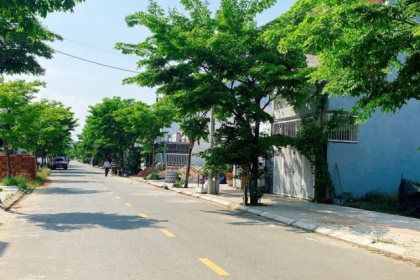 BÁN LÔ ĐẤT ĐƯỜNG HUỲNH NGỌC ĐỦ B1.38 HƯỚNG ĐÔNG BẮC KHU HÒA XUÂN