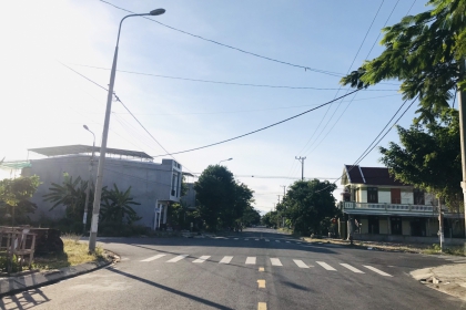 Bán lô sát góc đường 10m5 Đô Đốc Lộc, Hòa Xuân, Cẩm Lệ, Đà Nẵng