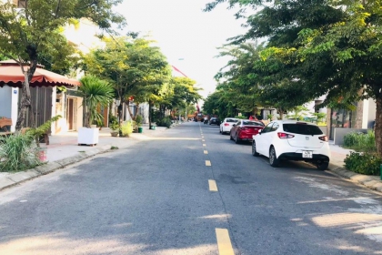 THIỆN CHÍ BÁNLÔ ĐƯỜNG HÀ BỒNG HƯỚNG ĐÔNG NAM KHU NAM TRI PHƯƠNG