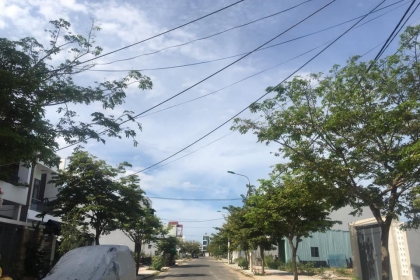 Chính chủ thiện chí bán vài lô đất điện âm NHX qua cầu trung Lương hướng Đông Nam Cực đẹp