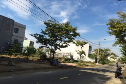 CHÍNH CHỦ THIỆN CHÍ BÁN VÀI LÔ ĐẤT ĐƯỜNG LÊ ẤM  KHU HÒA XUÂN MỞ RỘNG