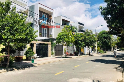 Bán lô đất sạch đẹp đường Hoàng Thế Thiện, khu Đảo 1, Hòa Xuân