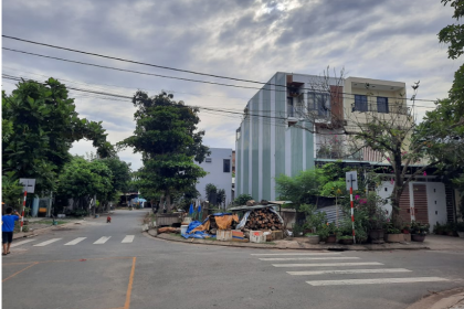 Bán đất 2mt Lê Quảng Ba và Lỗ giáng 4, gần công viên, trường học... Bán đất 2mt Lê Quảng Ba và Lỗ giáng 4, gần công viên, trường học...