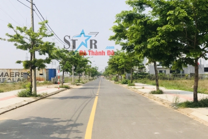 Bán lô đất biệt thự Đảo Víp đường Trung Lương 8 khu đô thị sinh thái Hòa Xuân.