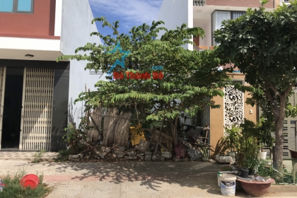 Bán lô Đông Nam sạch đẹp, gần góc  đường Đậu Quang Lĩnh, khu đô thị sinh thái ven sông Hòa Xuân