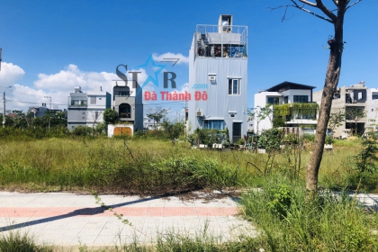 Thiện chí bán lô đất gần góc siêu đẹp đường Trung Lương 9, đảo Vip Hòa Xuân