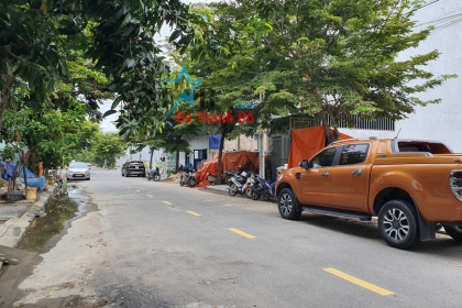 Siêu phẩm đất nền nằm trên tuyến đường Bùi Công Trừng , Gần chân cầu Nguyễn Tri Phương Siêu hot