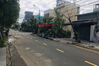 CHÍNH CHỦ CẦN BÁN LÔ NAM HÒA XUÂN - ĐƯỜNG 10M5 THÔNG DÀI - GẦN TRUNG TÂM THƯƠNG MẠI -GIÁ THIỆN CHÍ