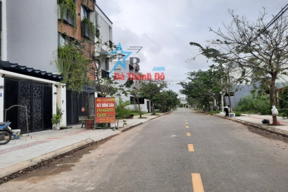 Bán đất đường ĐẬU QUANG LĨNH, hướng đông nam, sát góc ngã tư siêu đẹp