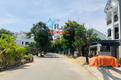 Bán lô đất sạch đẹp, nở hậu siêu đẹp đường Đinh Văn Chấp khu Đảo 2
