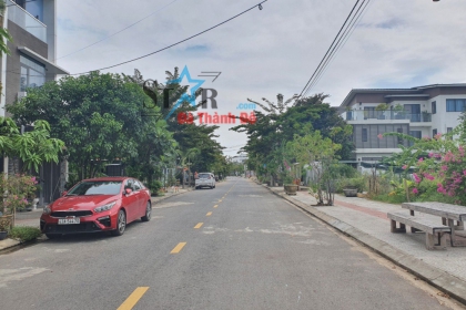 Bán lô biệt thự đường Bùi Thiện Ngộ-khu đô thị sinh thái Hòa Xuân.