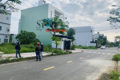 Cần bán cặp đất đường Trung Lương 15 thuộc Đảo Vip, Hòa Xuân