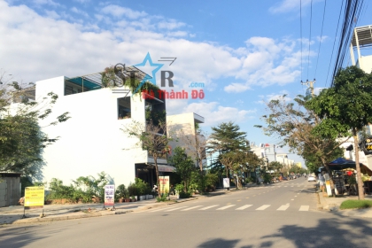 Bán lô góc 2 mặt tiền Lê Quảng Chí giao với Bùi Công Trừng - khu đô thị sinh thái Hòa Xuân.
