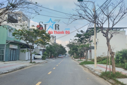 Bán lô đất Đông nam đường Cồn dầu 23, vị trí kẹp giữa 2 nhà