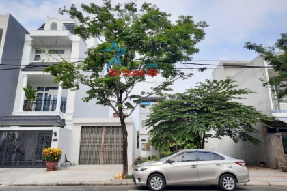 Siêu Phẩm Cặp Bùi Trang Chước Giá Đầu Tư - Gần lê Quảng Chí