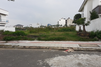tôi cần bán lô đất biệt thự đường LÊ QUANG HÒA vị trí siêu đẹp để làm biệt thự nghỉ dưỡng