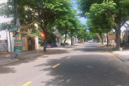 BÁN LÔ ĐẤT ĐƯỜNG TRẦN VĂN TRÀ , HƯỚNG TÂY , HÒA XUÂN , CẨM LỆ 