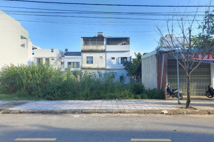 BÁN NHANH LÔ ĐẤT ĐƯỜNG THANH LƯƠNG 18 , B1.43 LÔ 92 THUỘC PHƯỜNG HÒA XUÂN .
