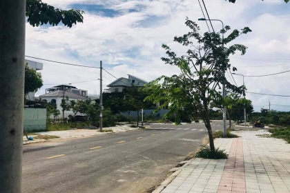 Bán nhanh lô đất đường Hoàng Hiệp Block B1.46 đối lưng đường 29 tháng 3 .