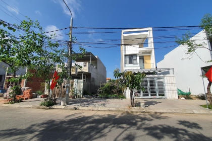 Chính chủ gởi bán đất đường Trần Kim Xuyến - sau trường Chú Ếch Con - Phường Hòa Xuân - Đà Nẵng 