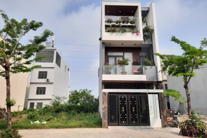 Bán lô đất đường Hà bồng, b1.29  hướng đông nam, lô sạch đẹp