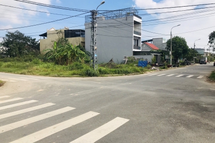 Bán lô đất 2 MT giá TỐT, khu vực Nam Cẩm Lệ