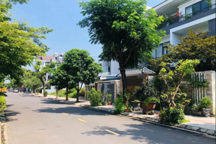 CẦN BÁN LÔ ĐẤT ĐƯỜNG THÔNG PHẠM XUÂN ẨN