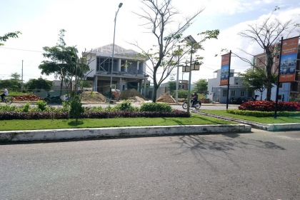 Chính chủ cần bán lô đất đường Bùi Công Trừng