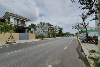 TÔI CẦN BÁN LÔ ĐẤT ĐƯỜNG VĂN TIẾN DŨNG B2.3 LÔ 21