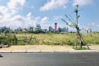 Bán đất đường Cồn Dầu 18 đối diện trường khu đô thị sinh thái Hòa Xuân. Bán đất đường Cồn Dầu 18 đối diện trường khu đô thị sinh thái Hòa Xuân.