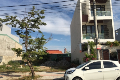 Anh chủ Thân Thương thiện chí Cần bán vài Lô đất Đường LÊ ẤM khu Hòa Xuân Mở rộng Anh chủ Thân Thương thiện chí Cần bán vài Lô đất Đường LÊ ẤM khu Hòa Xuân Mở rộng