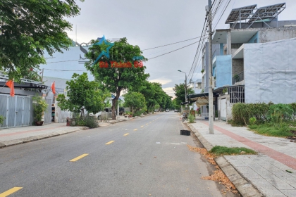 CẦN BÁN LÔ ĐẤT ĐƯỜNG THANH LƯƠNG 32 KẸP CỐNG - HÒA XUÂN . CẦN BÁN LÔ ĐẤT ĐƯỜNG THANH LƯƠNG 32 KẸP CỐNG - HÒA XUÂN .