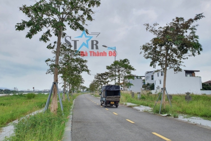 Bán lô đất biệt thự đường Vũ Thành Năm, Hòa Xuân, Cẩm Lệ, Đà Nẵng. Bán lô đất biệt thự đường Vũ Thành Năm, Hòa Xuân, Cẩm Lệ, Đà Nẵng.