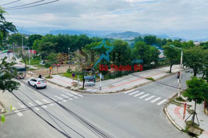 Tôi bán Lô Đất Mặt Tiền Đường Lê Quảng Chí- Hướng Đông Nam Sạch đẹp - Chính Chủ Thiện Chí cần Bán Tôi bán Lô Đất Mặt Tiền Đường Lê Quảng Chí- Hướng Đông Nam Sạch đẹp - Chính Chủ Thiện Chí cần Bán