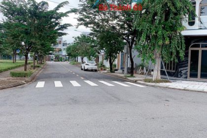 BÁN 2 LÔ LIỀN KỀ DIỆN TÍCH LỚN MẶT TIỀN ĐƯỜNG HUỲNH VĂN GẤM- HÒA XUÂN- CÓ BÁN LẼ BÁN 2 LÔ LIỀN KỀ DIỆN TÍCH LỚN MẶT TIỀN ĐƯỜNG HUỲNH VĂN GẤM- HÒA XUÂN- CÓ BÁN LẼ