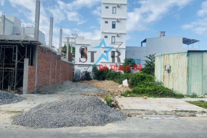 Bán 2 lô liền kề đường Nguyễn Sắc Kim, đường thông, vị trí siêu đẹp, kẹp đường luồng 1m Bán 2 lô liền kề đường Nguyễn Sắc Kim, đường thông, vị trí siêu đẹp, kẹp đường luồng 1m