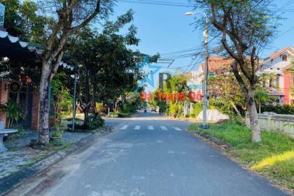 Tôi cần bán lô đất đường Hoàng Thị Ái- kHU NAM CẨM LỆ _ HÒA XUÂN Tôi cần bán lô đất đường Hoàng Thị Ái- kHU NAM CẨM LỆ _ HÒA XUÂN