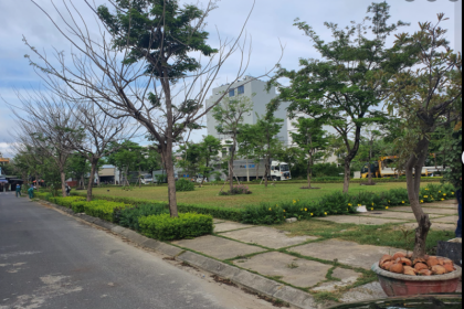 BÁN LÔ THANH LƯƠNG 8- ĐỐI DIỆN CÔNG VIÊN - VỊ TRÍ ĐẸP LÀM NHÀ BÁN LÔ THANH LƯƠNG 8- ĐỐI DIỆN CÔNG VIÊN - VỊ TRÍ ĐẸP LÀM NHÀ