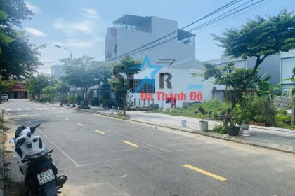 Bán lô đất đường THANH LƯƠNG 6, nhìn xéo công viên, sát góc dãy biệt thự vip Bán lô đất đường THANH LƯƠNG 6, nhìn xéo công viên, sát góc dãy biệt thự vip