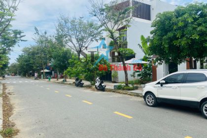 BÁN 2 MT NHX B2.141 ĐẦM SEN VỊ TRÍ SIÊU HIẾM KINH DOANH BÁN 2 MT NHX B2.141 ĐẦM SEN VỊ TRÍ SIÊU HIẾM KINH DOANH