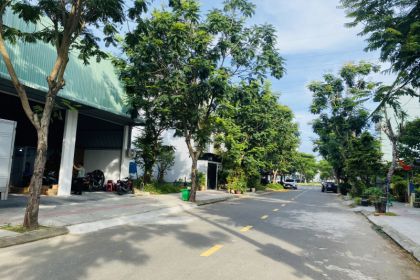 Cần chuyển nhượng lô đất đường TRẦN THÚC NHẪN - Hòa Xuân - Đà Nẵng Cần chuyển nhượng lô đất đường TRẦN THÚC NHẪN - Hòa Xuân - Đà Nẵng