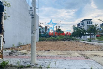 Cần bán lô đất Cồn Dầu 12 sát góc Đỗ Qùy đối diện trường- Hòa Xuân Cần bán lô đất Cồn Dầu 12 sát góc Đỗ Qùy đối diện trường- Hòa Xuân