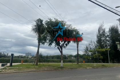 Bán đất 2 MT đối diện công Viên đường NGUYỄN LÝ - HOÀNG SÂM ( Chính chủ nhận cọc ) Bán đất 2 MT đối diện công Viên đường NGUYỄN LÝ - HOÀNG SÂM ( Chính chủ nhận cọc )