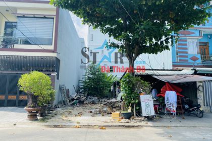 BÁN ĐẤT ĐƯỜNG KHƯƠNG HỮU DỤNG - GẦN CHỢ HÒA XUÂN- - GIÁ 30.43 triệu/ m2 BÁN ĐẤT ĐƯỜNG KHƯƠNG HỮU DỤNG - GẦN CHỢ HÒA XUÂN- - GIÁ 30.43 triệu/ m2