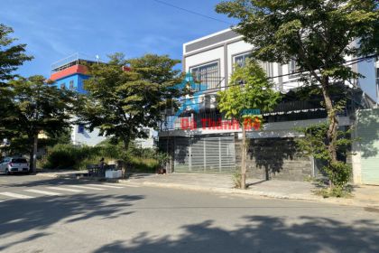 Cần chuyển nhượng lô đất 2MT đường Nguyễn Thị Sáu - Trần Kim Xuyến Cần chuyển nhượng lô đất 2MT đường Nguyễn Thị Sáu - Trần Kim Xuyến