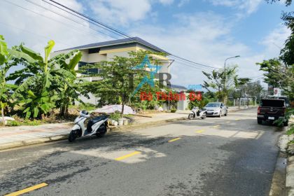 Biệt thự vêt cây xanh 2mt đường BÙI THIỆN NGỘ - Hòa Xuân - Đà Nẵng Biệt thự vêt cây xanh 2mt đường BÙI THIỆN NGỘ - Hòa Xuân - Đà Nẵng