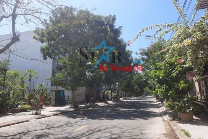 Bán lô đất đường HUỲNH NGỌC ĐỦ, gần sông mát mẻ, vị trí siêu đẹp Bán lô đất đường HUỲNH NGỌC ĐỦ, gần sông mát mẻ, vị trí siêu đẹp