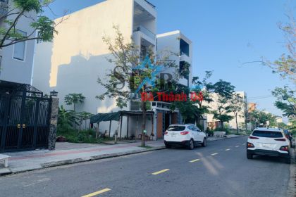 BÁN ĐẤT SỤP HẦM - ĐƯỜNG TRUNG LƯƠNG 10 - ĐẢO VIP - HÒA XUÂN BÁN ĐẤT SỤP HẦM - ĐƯỜNG TRUNG LƯƠNG 10 - ĐẢO VIP - HÒA XUÂN