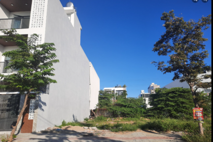 BÁN 2 LÔ LIỀN KỀ ĐƯỜNG CHẾ VIẾT TẤN, HÒA XUÂN- THÔNG RA NGUYỄN PHƯỚC LAN BÁN 2 LÔ LIỀN KỀ ĐƯỜNG CHẾ VIẾT TẤN, HÒA XUÂN- THÔNG RA NGUYỄN PHƯỚC LAN