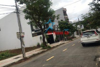 3 LÔ lIỀN KỀ GẦN CẦU HÒA XUÂN - DT 360 M2 - ĐƯỜNG TRUNG LƯƠNG 18 3 LÔ lIỀN KỀ GẦN CẦU HÒA XUÂN - DT 360 M2 - ĐƯỜNG TRUNG LƯƠNG 18